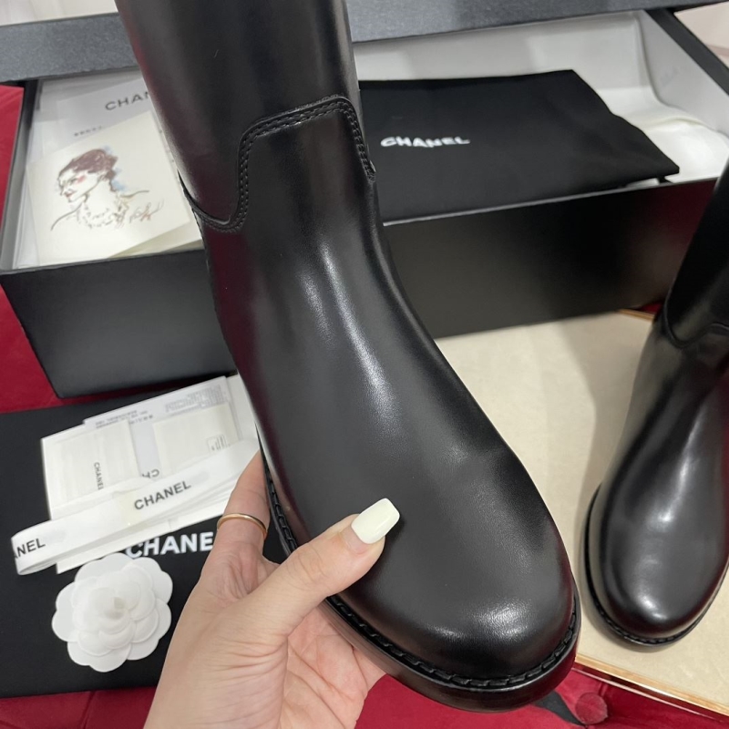 Ch**el boots